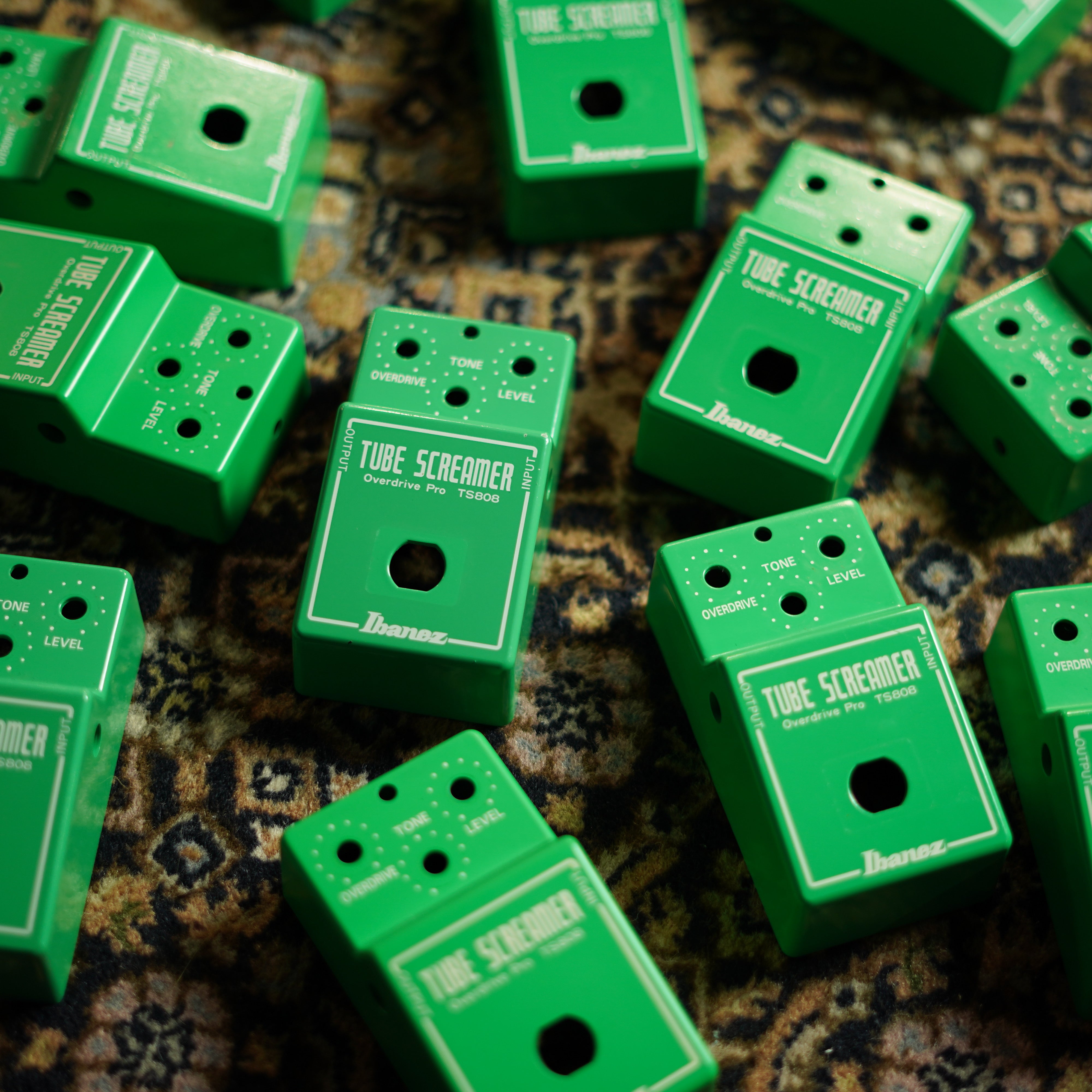PRE-ORDER) BLACK GLASS MOD™ – IBANEZ TS808 MODIFICATION – Pedal Pawn